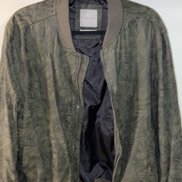 Green jacket - Picture 2 of 3